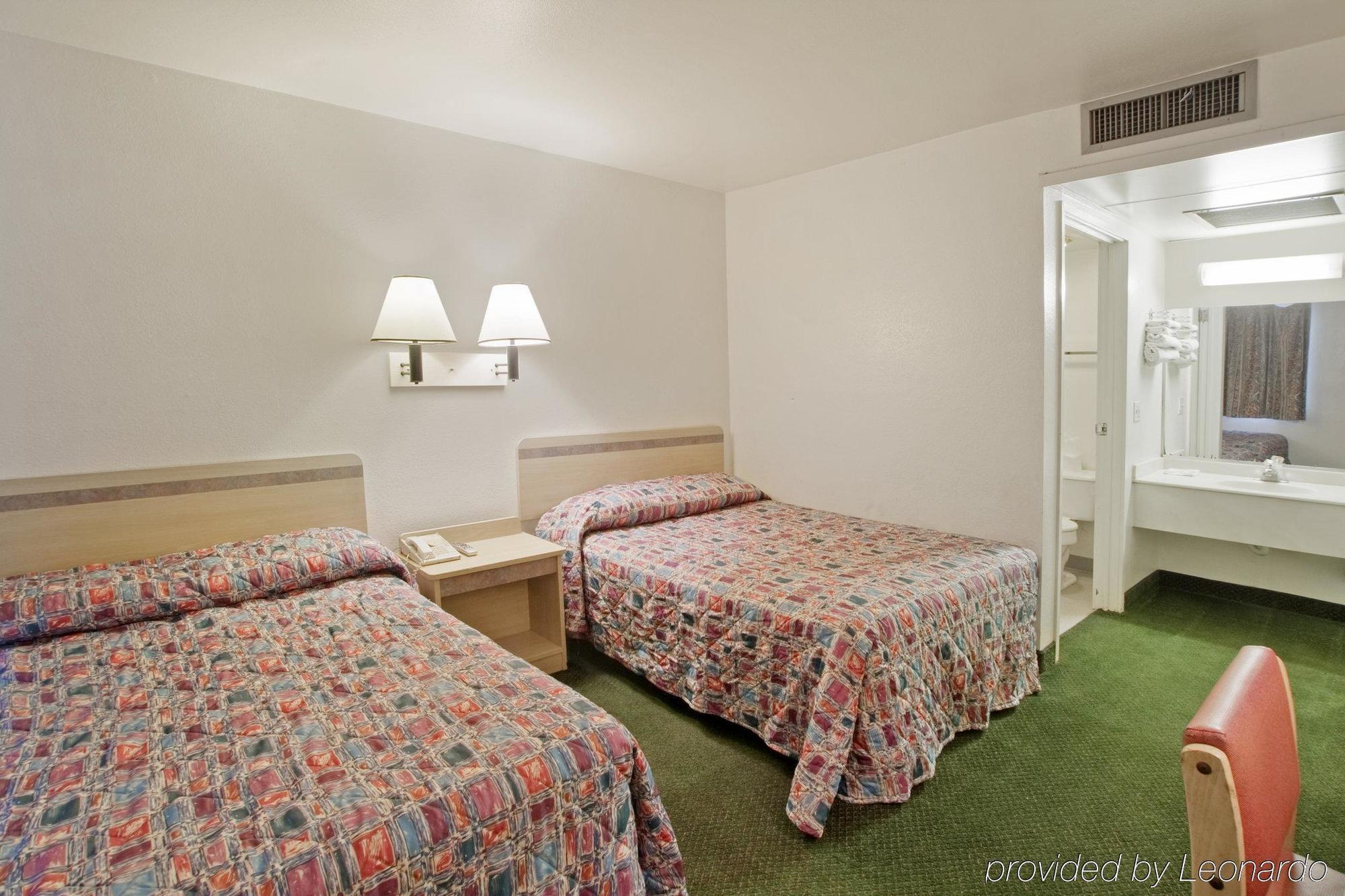 Travel Inn Sharonville Phòng bức ảnh