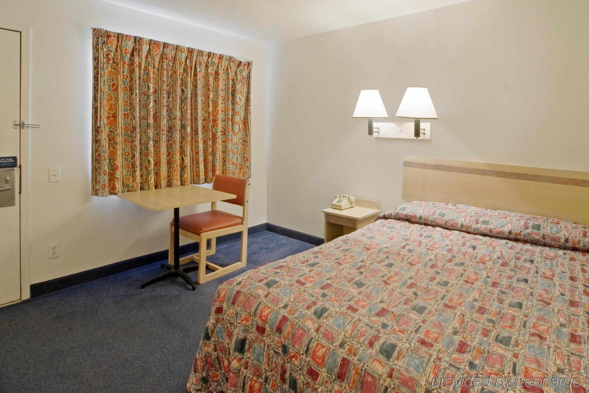 Travel Inn Sharonville Phòng bức ảnh